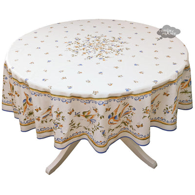 Inside a Provencal-Inspired Kitchen Refresh: One Home's Case for a French Tablecloth Over a Runner