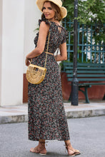 Load image into Gallery viewer, Sunny Day Tie Back floral Cropped Top and Maxi Skirt Set
