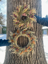 Load image into Gallery viewer, Dried Wreath-King Harvest

