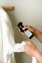 Load image into Gallery viewer, Linen Spray - Eucalyptus + Lavender
