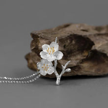 Load image into Gallery viewer, Cherry Blossoms Necklace
