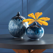 Load image into Gallery viewer, Azul Vase – Short
