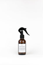 Load image into Gallery viewer, Linen Spray - Orange + Clove
