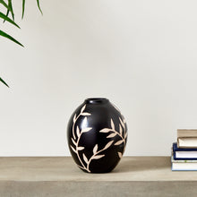 Load image into Gallery viewer, DAYANA VASE SMALL
