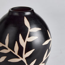 Load image into Gallery viewer, DAYANA VASE SMALL
