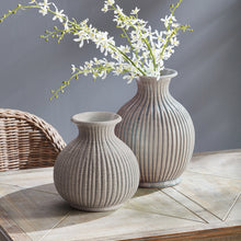Load image into Gallery viewer, GRAFFIO PETITE VASE
