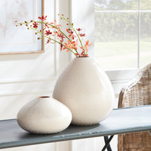 Load image into Gallery viewer, KEYLA VASE MEDIUM
