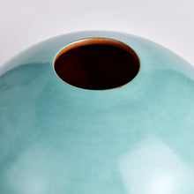 Load image into Gallery viewer, LUCELA VASE SHORT
