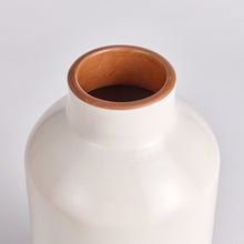 Load image into Gallery viewer, LUCELA BOTTLE VASE
