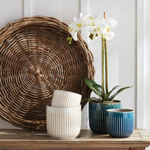 Load image into Gallery viewer, JULES ROUND TRAYS, SET OF 2
