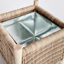 Load image into Gallery viewer, LANDON MEDIUM PLANTER

