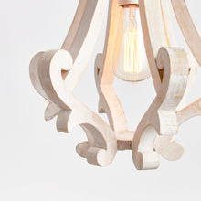 Load image into Gallery viewer, MARGUERITE PENDANT
