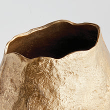 Load image into Gallery viewer, HARLIN SHORT VASE

