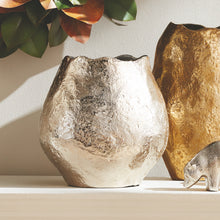 Load image into Gallery viewer, HARLIN SHORT VASE
