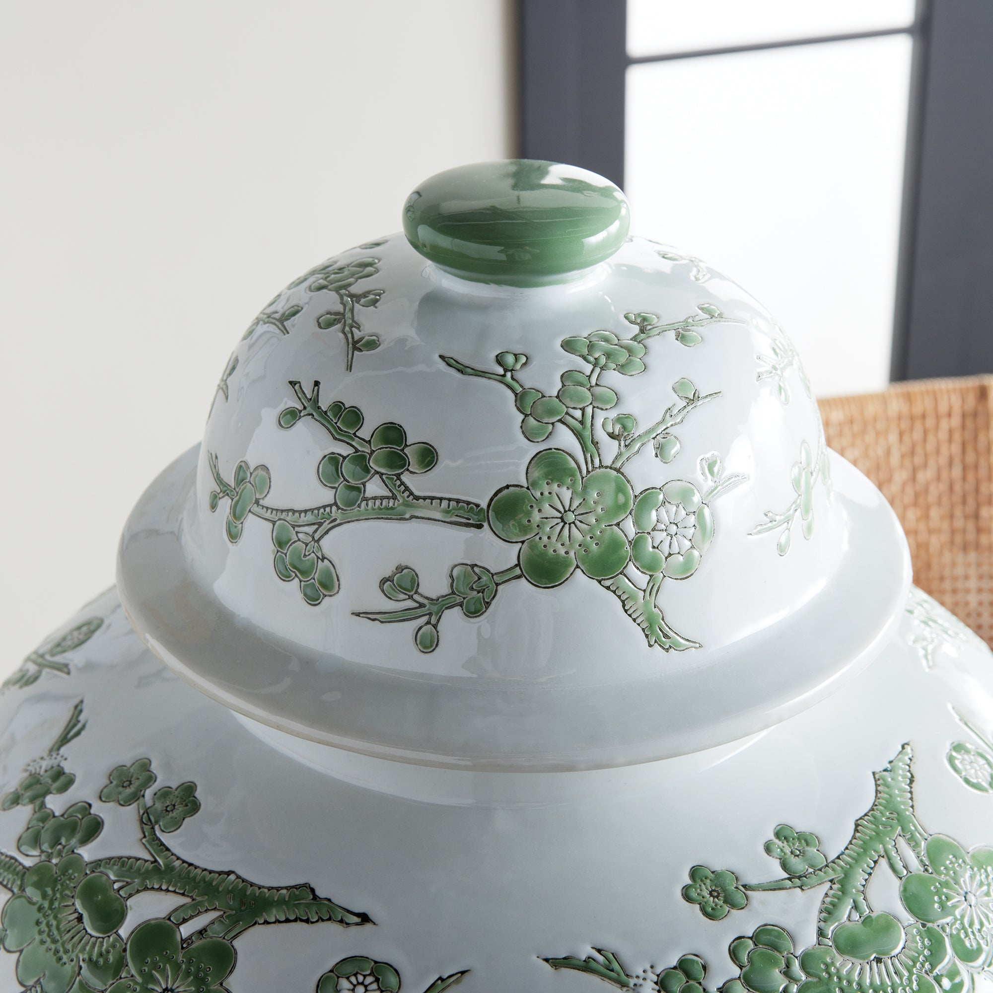 Load image into Gallery viewer, IMPERIAL EMPRESS LIDDED GINGER JAR