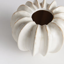 Load image into Gallery viewer, BLECKLYN POT SMALL
