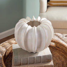 Load image into Gallery viewer, BLECKLYN POT LARGE

