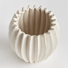 Load image into Gallery viewer, NIKKO POT LARGE
