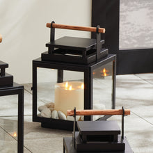 Load image into Gallery viewer, ADWIN OUTDOOR LANTERN MEDIUM
