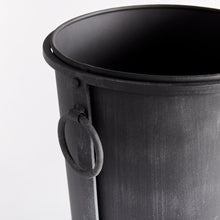 Load image into Gallery viewer, OBERON PLANTER SMALL

