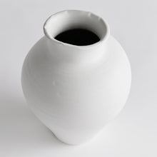 Load image into Gallery viewer, MIRELA VASE LARGE
