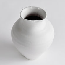 Load image into Gallery viewer, MIRELA VASE MEDIUM
