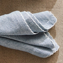 Load image into Gallery viewer, BREA DINNER NAPKINS, SET OF 4
