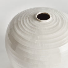 Load image into Gallery viewer, EMERSON VASE LARGE
