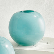 Load image into Gallery viewer, CIRRUS VASE SMALL
