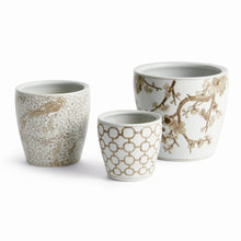Load image into Gallery viewer, PROVINCE FLOWER POTS, SET OF 3
