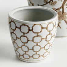 Load image into Gallery viewer, PROVINCE FLOWER POTS, SET OF 3
