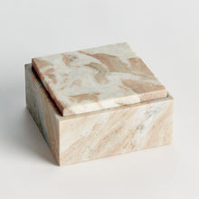 Load image into Gallery viewer, JAQUELINE MARBLE SQUARE LIDDED BOX WIDE
