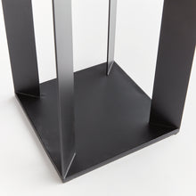 Load image into Gallery viewer, HANLEY SOLAR LED LANTERN 24"
