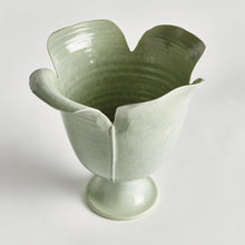 Load image into Gallery viewer, PETALO VASE LARGE
