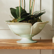 Load image into Gallery viewer, PETALO DECORATIVE FOOTED BOWL
