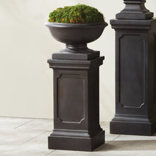 Load image into Gallery viewer, FIBRECLAY CHAMBERS PEDESTAL SHORT
