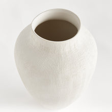 Load image into Gallery viewer, BARCLAY BUTERA OJAI VASE SMALL
