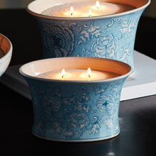 Load image into Gallery viewer, MONARCH LOTUS CACHEPOT SMALL

