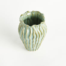 Load image into Gallery viewer, ESMERALDA VASE

