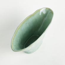 Load image into Gallery viewer, MADARA OVAL VASE LARGE
