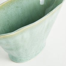 Load image into Gallery viewer, MADARA OVAL VASE LARGE
