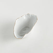Load image into Gallery viewer, MACKENNA WIDE VASE SMALL
