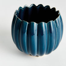 Load image into Gallery viewer, LEANNA POT
