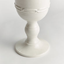 Load image into Gallery viewer, MIRABELLE GRANDE PEDESTAL URN
