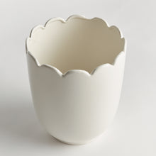 Load image into Gallery viewer, MIRABELLE SCALLOPED EDGE CACHEPOT
