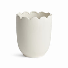 Load image into Gallery viewer, MIRABELLE SCALLOPED EDGE CACHEPOT
