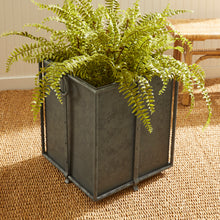 Load image into Gallery viewer, CALLAHAN SQUARE PLANTER
