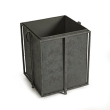 Load image into Gallery viewer, CALLAHAN SQUARE PLANTER
