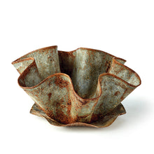 Load image into Gallery viewer, GALVANIZED HANDKERCHIEF POT WITH SAUCER
