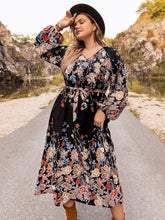 Load image into Gallery viewer, Plus Size V-Neck Long Sleeve Dress
